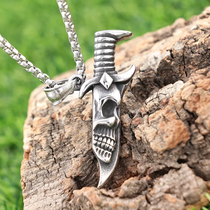 Hot-Selling Hip-Hop Knife & Skull Dagger Pendant – Trendy Punk Style Necklace for Men