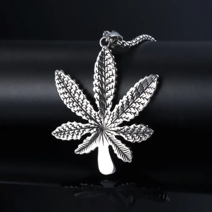 Bold Hip-Hop Style Vintage Maple Leaf Pendant – Stainless Steel Fashion Necklace