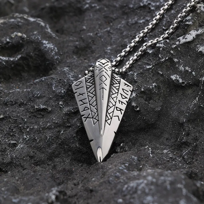 Trendy Viking Spearhead Pendant – Stainless Steel Norse Necklace (In Stock, Ready to Ship)