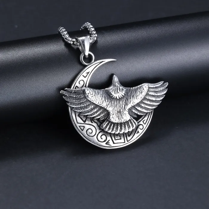 New Vintage-Style Soaring Eagle Pendant – Titanium Steel, In-Stock & Ready to Ship