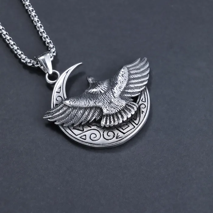 New Vintage-Style Soaring Eagle Pendant – Titanium Steel, In-Stock & Ready to Ship