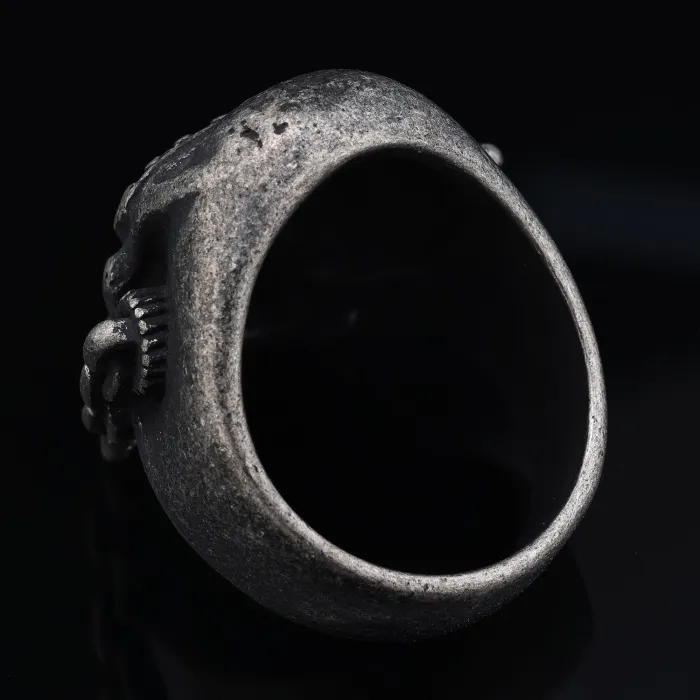 Trendy and Unique Question Mark Skull Pendant – Unisex Stainless Steel Necklace