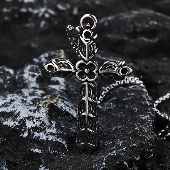AliExpress Hot-Selling Skull Pin Pendant – Trendy Stainless Steel Necklace, Ready Stock Wholesale