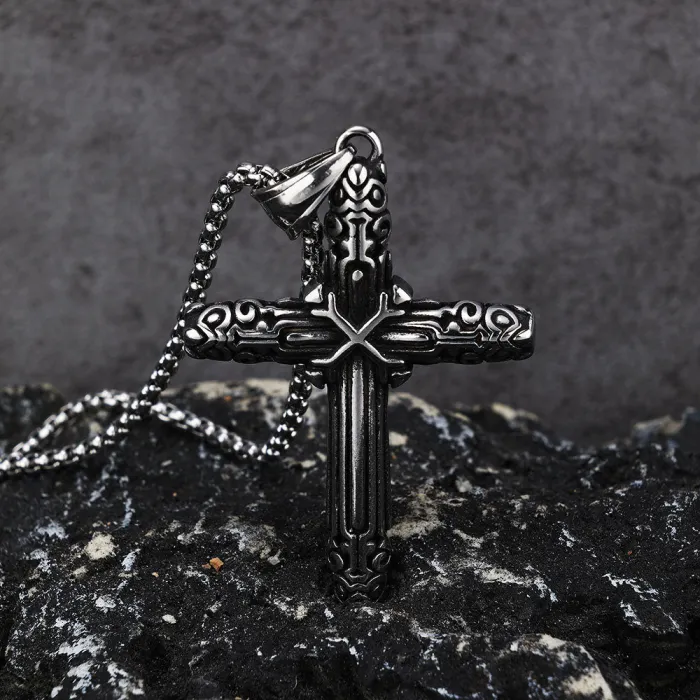 AliExpress Hot-Selling Skull Pin Pendant – Trendy Stainless Steel Necklace, Ready Stock Wholesale