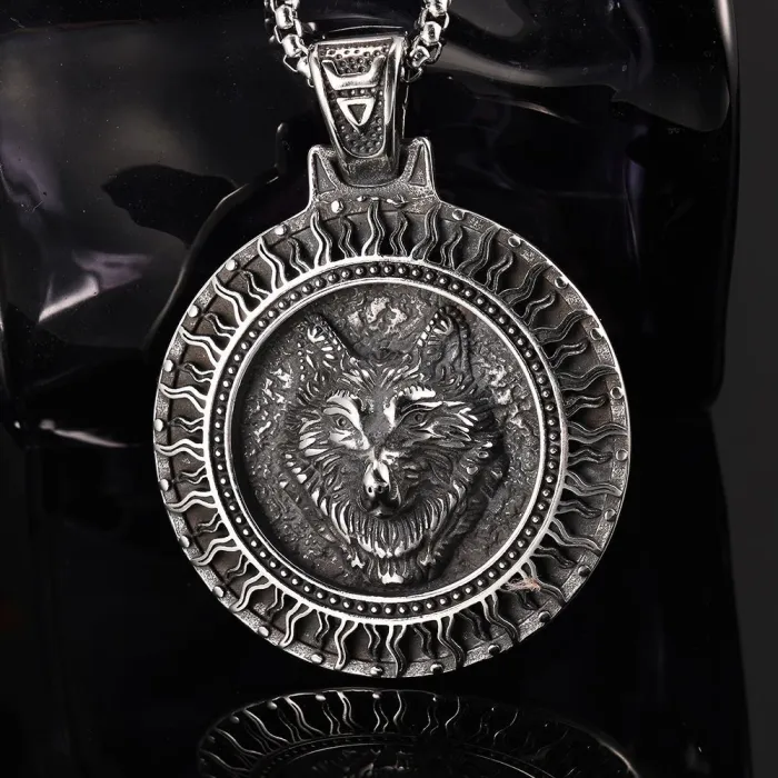 Viking Wolf Head Pendant – Stainless Steel Medallion Necklace for Men | Bulk Jewelry Supplier