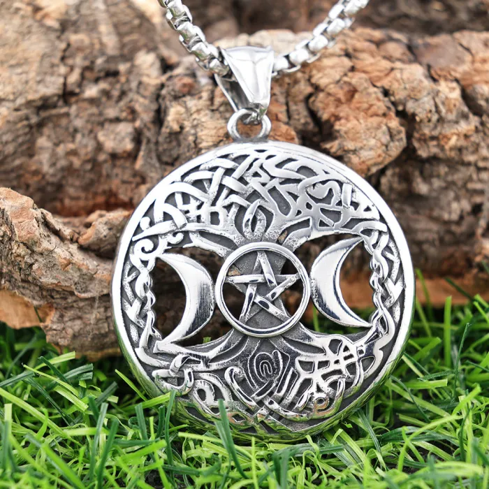 Moon and Pentagram Pendant – Cross-Border Wholesale Stainless Steel Jewelry | Trendy Occult Design, Factory Direct, One-Piece Dropshipping Available