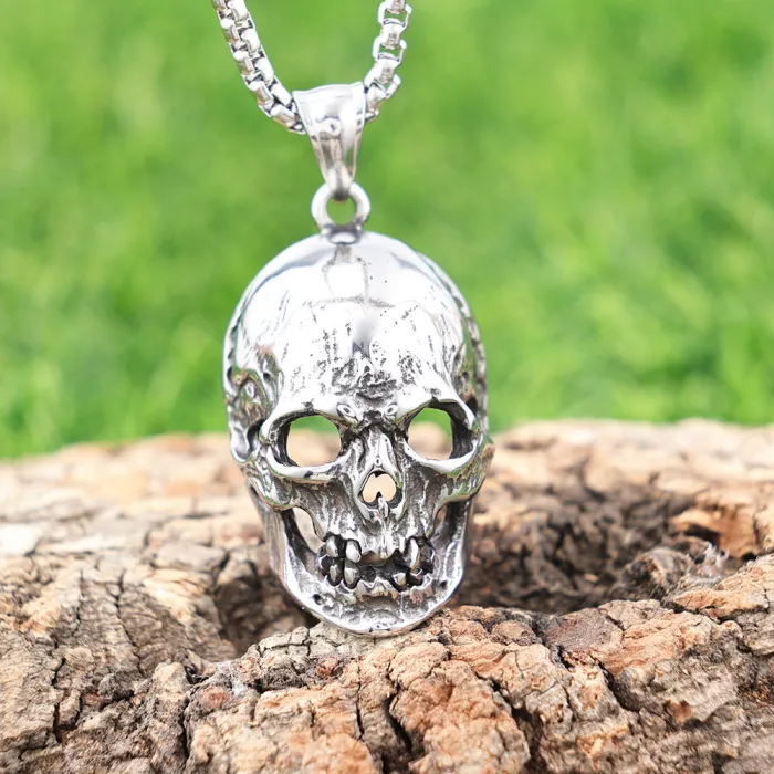 Trendy Retro Hollow-Eye Skull Pendant – Unisex Stainless Steel Necklace | Stylish Gothic Jewelry | Factory Direct & Bulk Order Friendly
