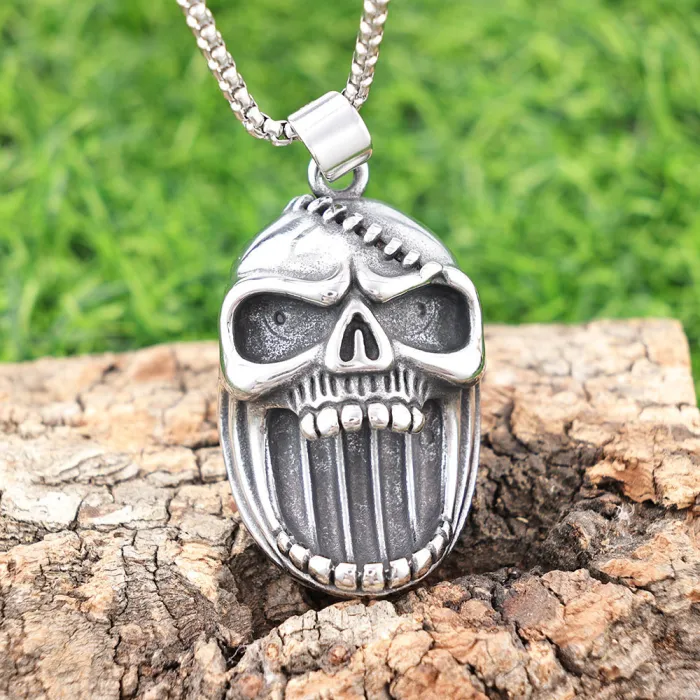 Trendy Long-Tooth Scar Skull Pendant | Retro Punk Stainless Steel Jewelry | Cross-Border Stock | Must-Have for Fashion-Forward Resellers