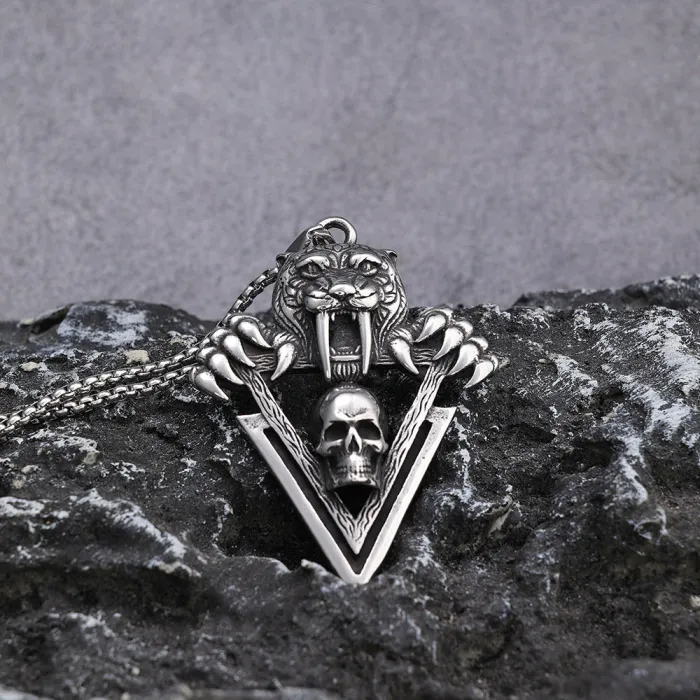 Factory Direct Sale – Bold Tiger Head & Claw Skull Stainless Steel Pendant | Polished Gothic Style Men's Necklace | Wholesale Punk Jewelry Supplier