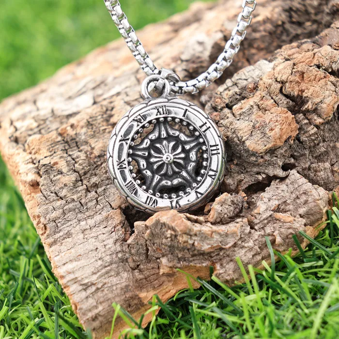Vintage Motorcycle Tire Pendant – Factory Direct Retro Gold-Tone Stainless Steel Accessory | Bulk Fashion Jewelry for Trendy Resellers