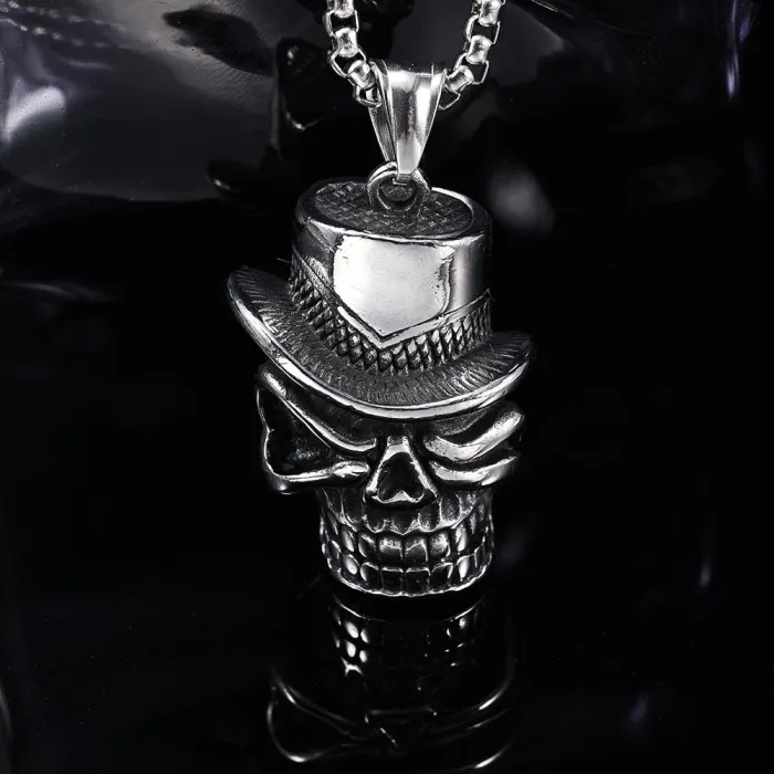 Western Cowboy Skull Pendant – Vintage Polished Stainless Steel Hat-Wearing Skull Charm | Bulk Fashion Jewelry for Resellers & Retailers