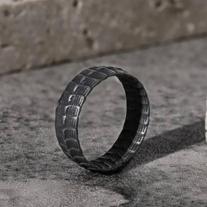 Vintage Dragon Spine Ring – Solid Titanium Steel Braided Pattern Ring for Men, Antiqued Silver Plated Gothic Style