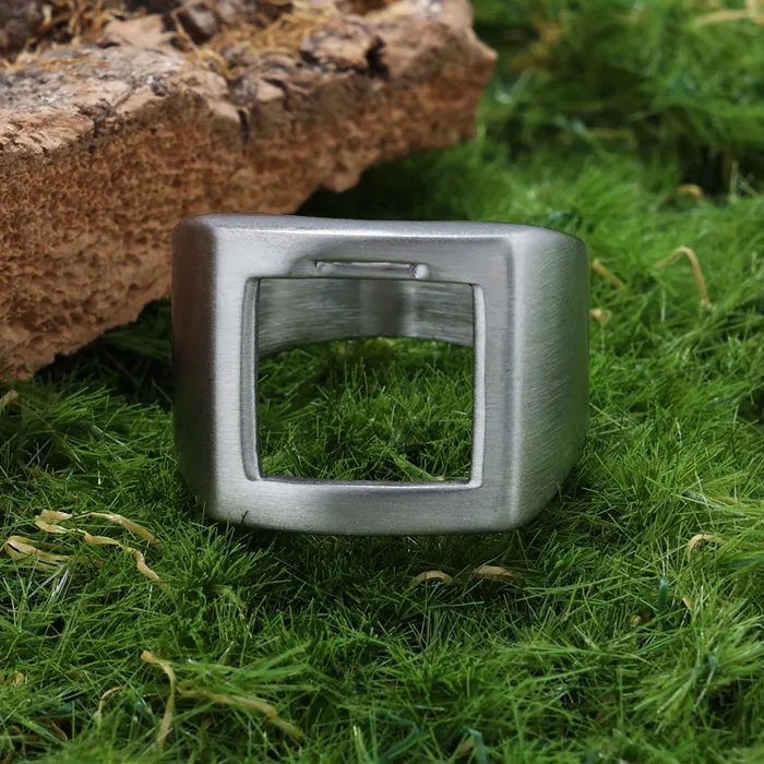 Geometric Bottle Opener Ring – Punk Style Hollow Stainless Steel Band for Men & Women, Minimalist Utility Jewelry