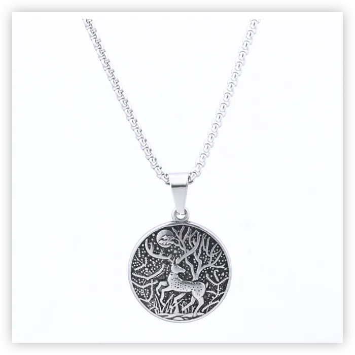Christmas Reindeer Pendant – Polished Stainless Steel Round Tag Necklace, Holiday Gift Jewelry for Men & Women