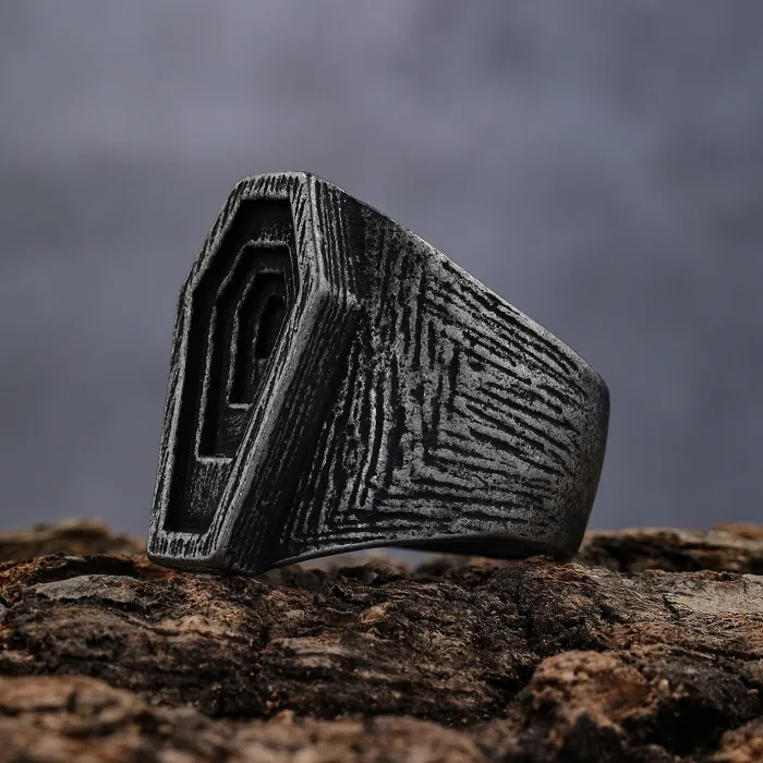 Coffin-Shaped Punk Ring – Unisex Vintage Titanium Steel Layered Design Ring