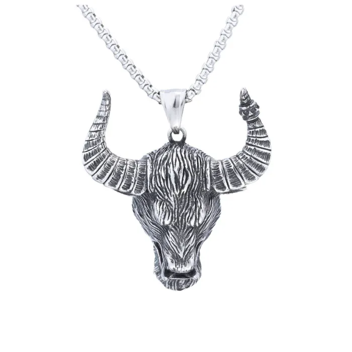 Bull Head Pendant Necklace – Hip-Hop Vintage Titanium Steel Accessory for Men