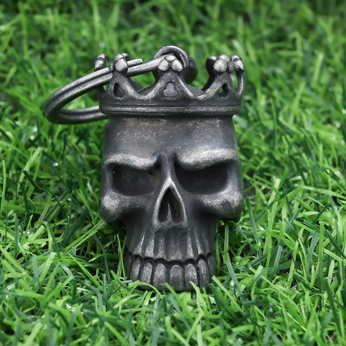 Crowned Skull Pendant – Bold 316 Stainless Steel Gothic Necklace