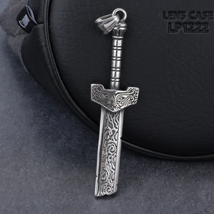 Broken Sword Pendant – Hot-Selling Stainless Steel Warrior-Inspired Necklace, In Stock
