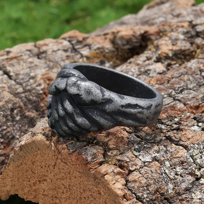 Handshake Peace Symbol Ring – Bold Retro Titanium Steel Band, Hot-Selling Fashion Jewelry Wholesale