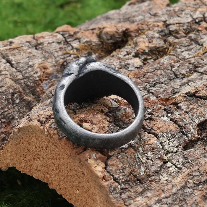 Handshake Peace Symbol Ring – Bold Retro Titanium Steel Band, Hot-Selling Fashion Jewelry Wholesale