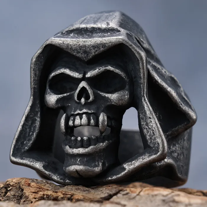 Bold Carved Skull Ring – Stainless Steel Biker Style Vintage Statement Jewelry