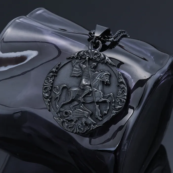 Vintage Stainless Steel Knight Medallion Pendant – Round Minimalist Necklace Tag