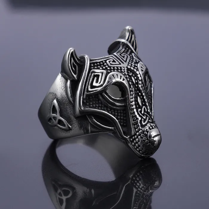 Hot Selling Bulk Titanium Steel Rings – Vintage Style Fierce Ice Wolf Ring for Men | Wholesale Biker Jewelry Supplier