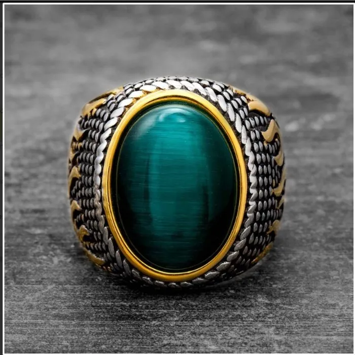 Wholesale Vintage Flame Gold-Tone Titanium Steel Men's Gemstone Ring – Bold and Stylish, Ready Stock for Bulk Supply