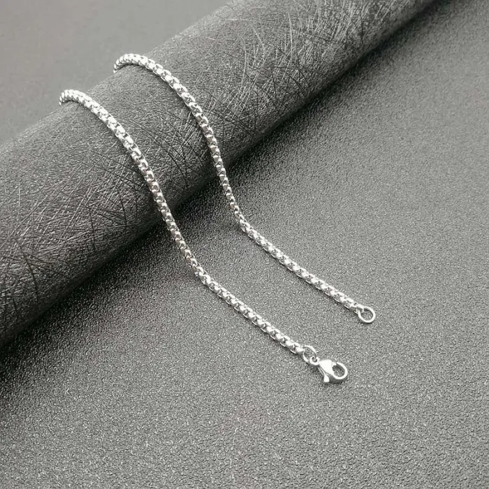 Wholesale Square Pearl Pendant Necklaces – Gold-Plated Color-Retaining Titanium Steel | Fashion Sweater Chain, In Stock