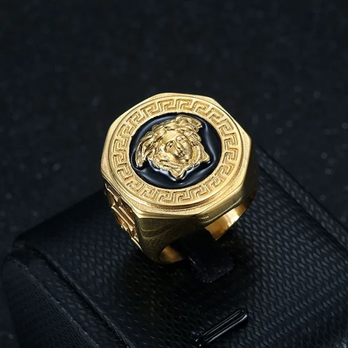 Wholesale Gold HIPHOP Lady Head Ring for Men – Polished Titanium Steel Urban Bling Jewelry | Streetwear Supplier