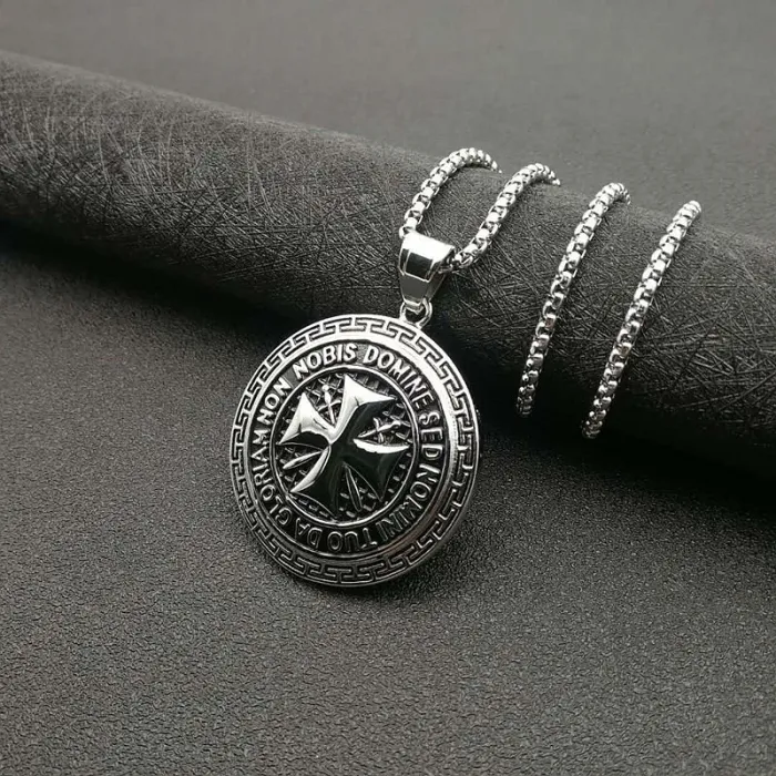Wholesale Templar Pendant Necklace – Bulk Gold-Plated Titanium/Stainless Steel Hip Hop Jewelry with Rhinestones