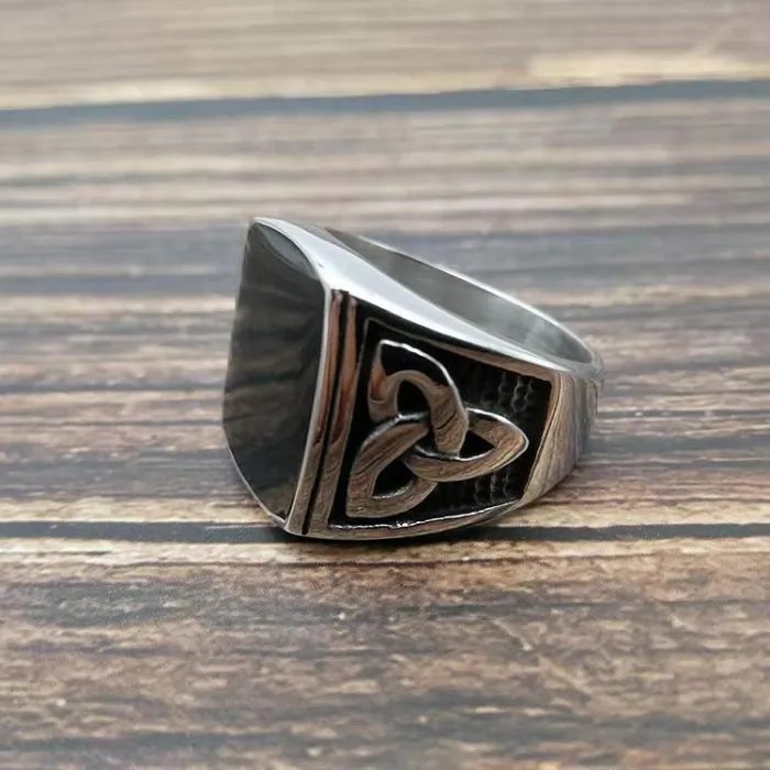 Wholesale Celtic Knot Ring for Men – Bulk Polished Titanium Steel Vintage Style Rings at Factory Price