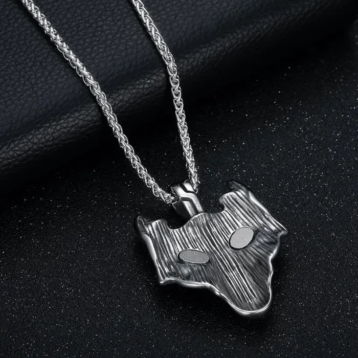Wholesale Viking Wolf Head Pendant – Bulk Green-Eyed Stainless Steel Celtic Necklace for Men at Factory Price