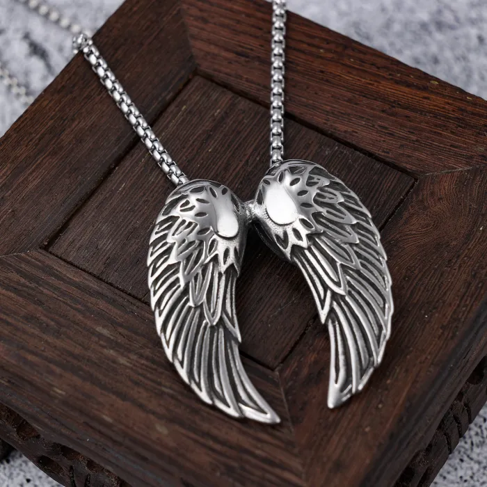 Polished Feather Pendant Necklace Wholesale – Vintage Wing Stainless Steel Jewelry for Men & Women, Fashion Minimalist Style, Bulk Supply Available