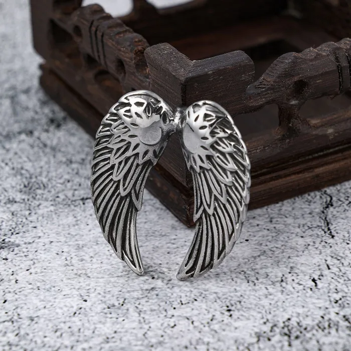 Polished Feather Pendant Necklace Wholesale – Vintage Wing Stainless Steel Jewelry for Men & Women, Fashion Minimalist Style, Bulk Supply Available