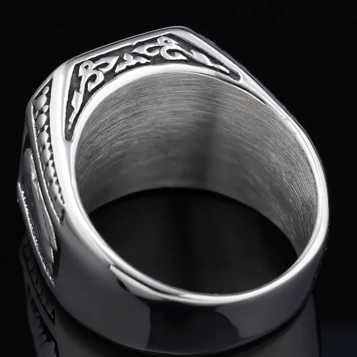 Wholesale Stainless Steel Raven Skull Ring for Men – Gothic Punk Style Titanium Steel Jewelry, Unisex Design, Ideal for Bulk Orders & Retailers