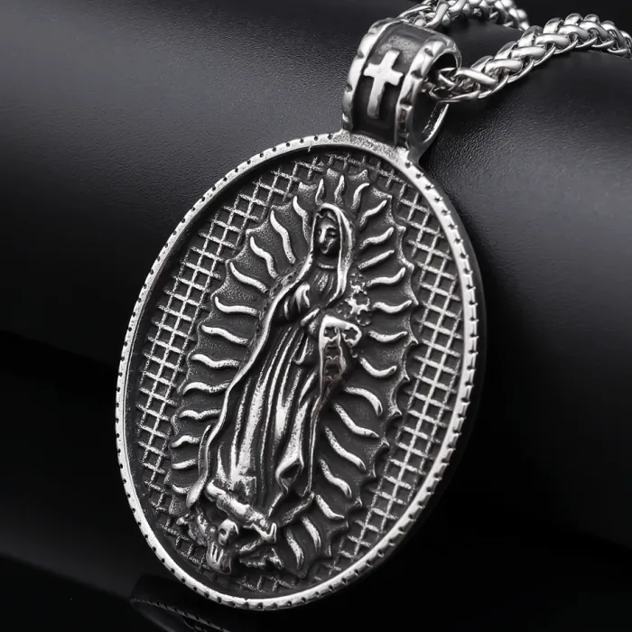 Wholesale Virgin Mary Pendant – Retro Round Medallion Necklace in Stainless Steel, Punk Religious Jewelry for Men & Women, Bulk Fashion Accessories Supplier