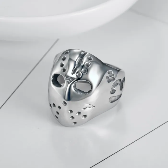 Bulk Punk Skull Ring for Men – Spartan Helmet Design | Hot-Selling Gothic Stainless Steel Ring Wholesale for Cross-Border Fashion Retailers