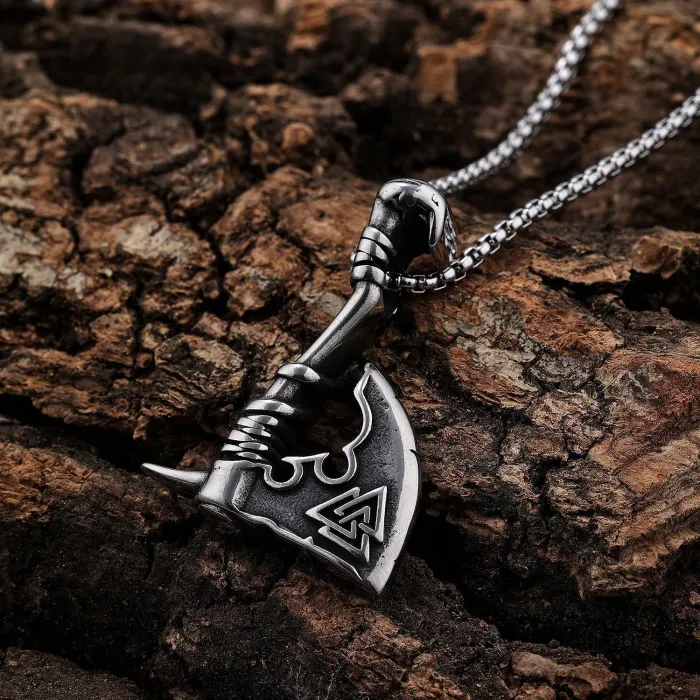 Hot-Selling Viking Axe Pendant – Bold European Style Stainless Steel Jewelry for Men | Wholesale Viking Accessories, Factory Supply