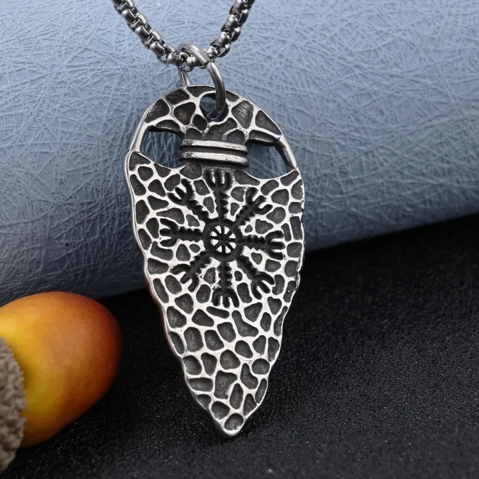 Hot-Selling Viking Compass Pendant – Unique Nordic Style Stainless Steel Jewelry for Men | Trendy Must-Have Necklace, Wholesale & In Stock