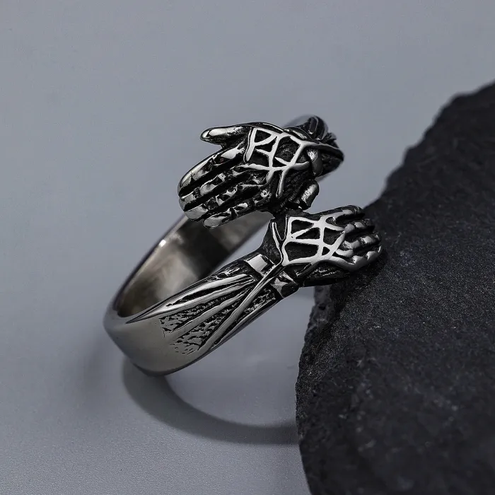 Cool Hug Design Metal Ring – Vintage-Style Hands Embrace Men's Ring | Edgy Statement Jewelry for Wholesale, Bulk Supply, Factory Direct