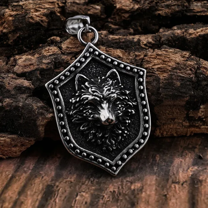 Wholesale Viking Style Ice Wolf Pendant – Retro Stainless Steel Necklace for Men | Bulk Supply Fashion Jewelry for Trendy Boutiques & Resellers