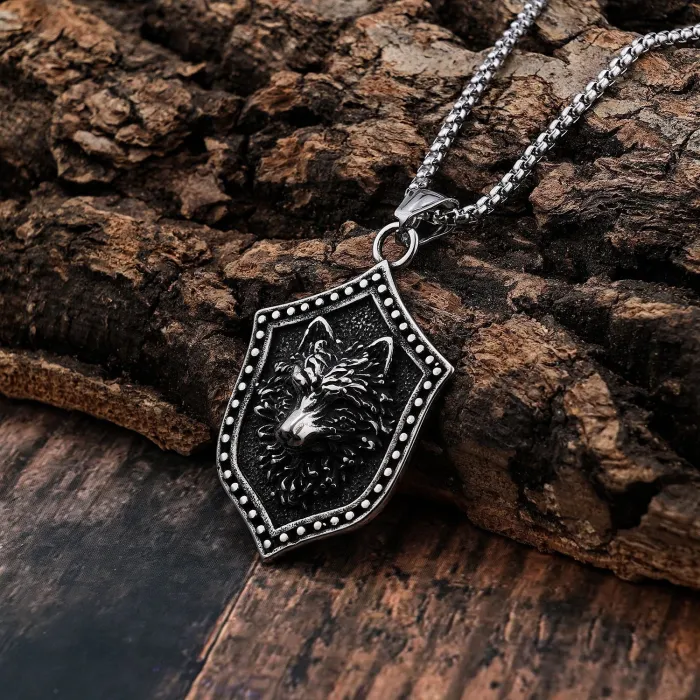 Wholesale Viking Style Ice Wolf Pendant – Retro Stainless Steel Necklace for Men | Bulk Supply Fashion Jewelry for Trendy Boutiques & Resellers