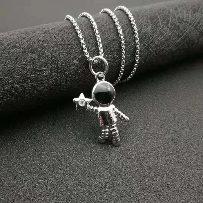 Wholesale Astronaut Pendant Necklace – Bulk Stainless Steel Hip Hop Space Jewelry for Couples at Factory Price