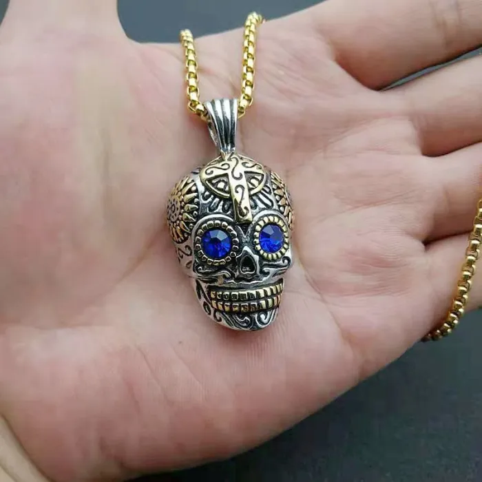 Wholesale Gold Plated Stainless Steel Skull Head Necklace with Blue Eyes – Halloween Jewelry Bulk Supplier Factory Price
