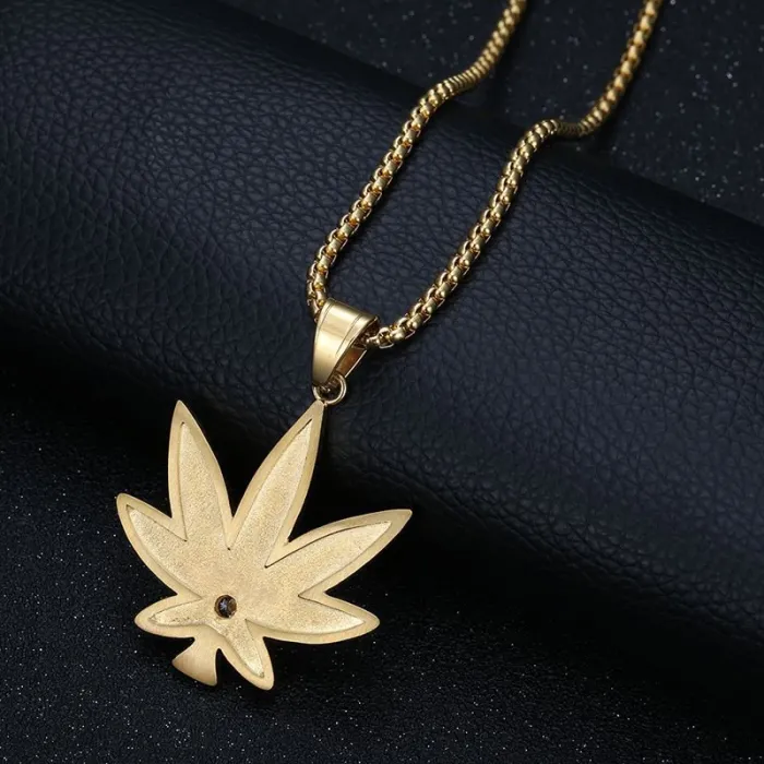 Wholesale Maple Leaf Couple Pendant – Bulk Gold-Plated Titanium Steel Hip Hop Necklace with Epoxy and CZ at Factory Price