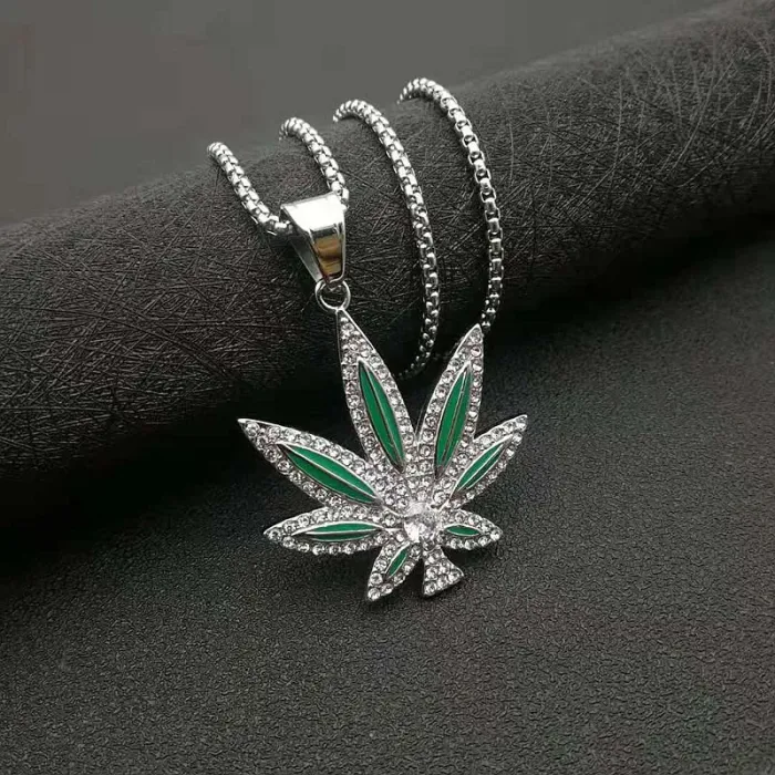 Wholesale Maple Leaf Couple Pendant – Bulk Gold-Plated Titanium Steel Hip Hop Necklace with Epoxy and CZ at Factory Price