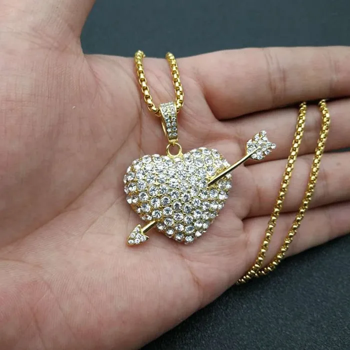 Wholesale Hip Hop Arrow Heart Pendant Necklace | Iced Out Titanium Steel Jewelry Bulk Supplier