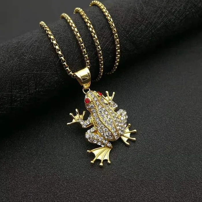 Wholesale Frog Pendant Necklace | Hip Hop Iced Out Red Eye Gold-Plated Titanium Stainless Steel Jewelry Supplier