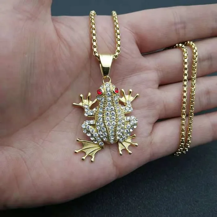 Wholesale Frog Pendant Necklace | Hip Hop Iced Out Red Eye Gold-Plated Titanium Stainless Steel Jewelry Supplier